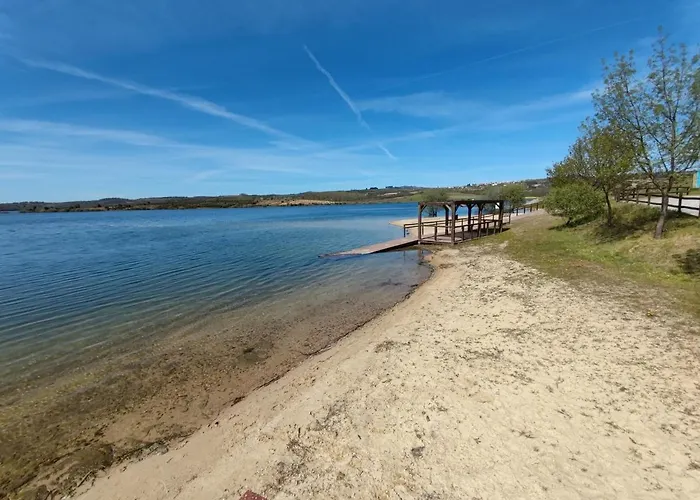 Casa Da Eirinha - Azibo 马塞杜-迪卡瓦莱鲁什
